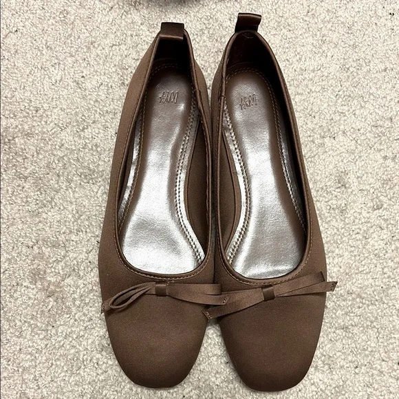 H&M Brown/Copper Satin Ballet Flats. - Picture 1 of 3